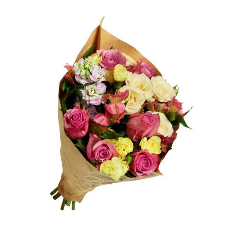 Helgebukett Roser Mattiola Alstro Grenroser